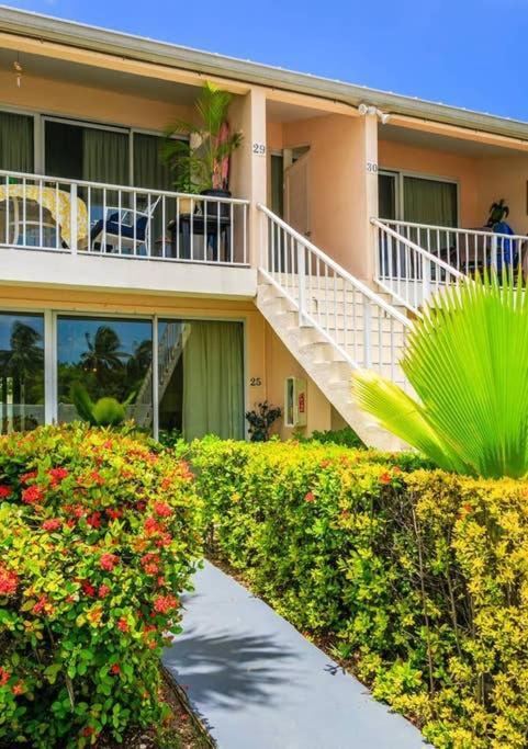Beach Living At Island Pine Villas Blp ジョージ・タウン エクステリア 写真